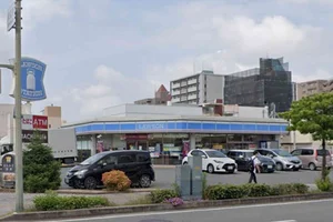 ローソン 姫路東延末二丁目店まで徒歩7分、550m。