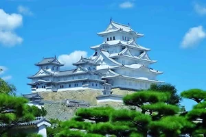 _姫路城まで徒歩23分、1.8km。
