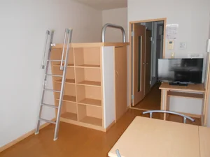 のマンスリーマンション・ウィークリーマンション「レオパレスソレイユⅢ 107(No.561568)」メイン画像