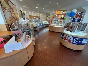 リブラン 栄町総本店まで徒歩9分