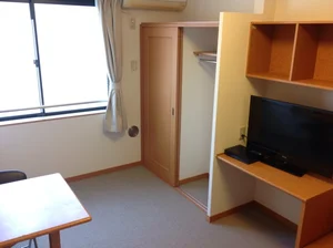 山梨県のレオパレスセンター甲府のマンスリーマンション・ウィークリーマンション「レオパレスＮＡＲＵＳＨＩＭＡ 202(No.581691)」メイン画像