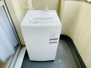 洗濯機は室外に設置しております♪入居後すぐにご利用が可能です(^^♪タオル1式分もご用意しております☆彡