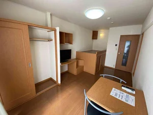 川尻駅（熊本県）のマンスリーマンション・ウィークリーマンション「レオパレスシェモア 201(No.586598)」メイン画像