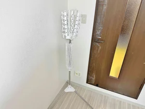 トイレットペーパーやトイレ用ブラシ、トイレ用洗剤完備なので、滋賀近江八幡での長期利用のお客様にもオススメ♪弊社では家具家電・調理器具付きでリーズナブルな価格設定をしております☆