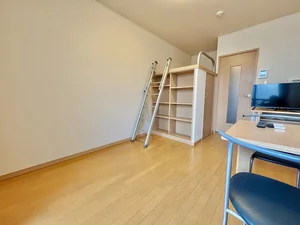 社会医療法人財団慈泉会相澤病院周辺のマンスリーマンション・ウィークリーマンション「レオパレスポモドーロ 301(No.610567)」メイン画像