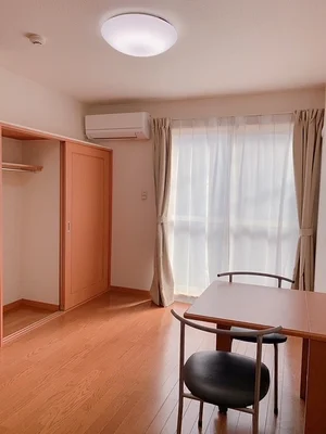 中山寺駅（兵庫県）のマンスリーマンション・ウィークリーマンション「レオパレスＢｌａｎｃＣｈｅｖａｌ　Ⅱ 107(No.620959)」メイン画像