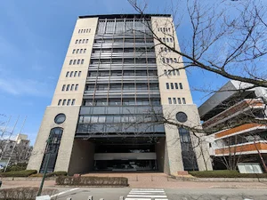 富山県警察本部まで徒歩8分