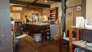 maybe something goodまで徒歩3分