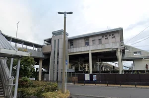 西岐阜駅まで徒歩8分、650m。