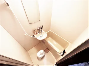 シャンプー・リンス・ボディソープ・風呂用洗剤・スポンジをご用意しておりますのでぜひご活用ください！岐阜市ウィークリーマンションでは7日以上から利用可能★