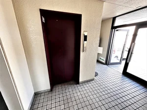 【エレベーター】JR岐阜駅前ウィークリーマンションでは、エレベーターが完備されております。また、JR岐阜駅前マンスリーマンションの大きな魅力の一つとして、充実した標準設備が挙げられます。追加料金は一切発生せず、快適な滞在をお約束いたします(^^)/