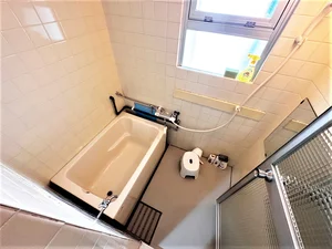 KマンスリーJR福井駅前【禁煙・福井駅前ウィークリーマンション】のバス画像。