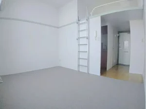 日本歯科大学新潟短期大学周辺のマンスリーマンション・ウィークリーマンション「レオパレスＴＲＩＰＬＥＴ 102(No.629955)」メイン画像