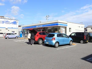 ローソン 広島コイン通り店まで徒歩７分