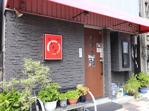 焼肉　だるまやまで徒歩７分