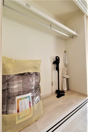 掃除機・空気清浄機などあり! 収納スペースも広々ですので是非ご活用ください!