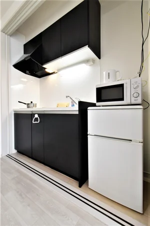IHコンロ・家電類も豊富! 食器類や調理器具などそろっていて即日自炊可能です!