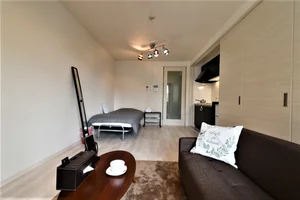 あると嬉しい備品が充実した満足度の高いお部屋です。 リネン類も豊富にございます!