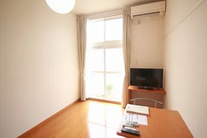 のマンスリーマンション・ウィークリーマンション「レオパレスＥＳＳＯＲ祝谷 104(No.639944)」メイン画像