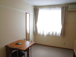 館林駅（群馬県）のマンスリーマンション・ウィークリーマンション「レオパレスＣｏｎｆｉｄｅｎｃｅ 201(No.640852)」メイン画像