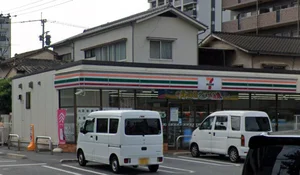 セブン-イレブン 熊本新町３丁目店まで徒歩3分、210ｍ。