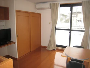 のマンスリーマンション・ウィークリーマンション「レオパレスルミエール 107(No.644240)」メイン画像