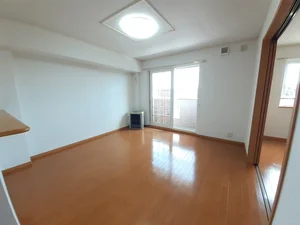 岩見沢市のマンスリーマンション・ウィークリーマンション「ウエスト　ワン　ヒルズ 204・洋室(No.676785)」メイン画像