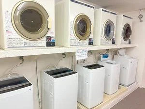 ◆ランドリースペース（洗濯：無料、乾燥：100円）