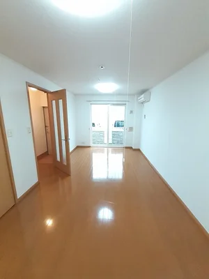西富井駅（岡山県）のマンスリーマンション・ウィークリーマンション「サンセレノ 101・洋室(No.716203)」メイン画像
