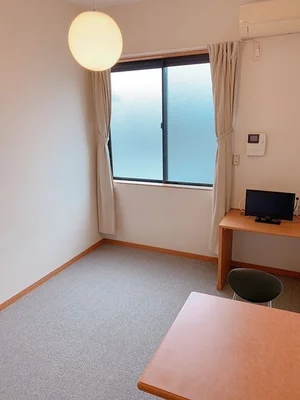 のマンスリーマンション・ウィークリーマンション「レオパレスシェ　モアⅡ 205(No.716374)」メイン画像