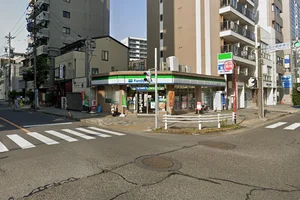 ファミリーマート 名古屋新栄二丁目店 徒歩5分 400m