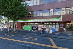 ファミリーマート 千種ターミナル店 徒歩8分 600m