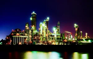 四日市コンビナートまで車で19分