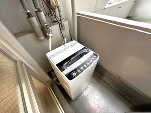 【洗濯機・タオル】ホテルと違い岐阜駅ウィークリーマンションでは洗濯が毎日できます。その分、着替えも少なく、手軽に利用できるをコンセプトに7日以上の生活に適したお部屋となってます♪