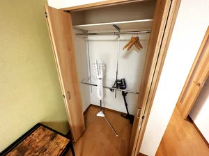 【収納画像】岐阜駅前ウィークリーマンションの特徴は7日以上の短期、中期滞在だけでなく、岐阜駅前エリアで1ヶ月以上、半年以上の長期にも適した部屋作りとなってます。