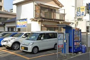 名城パーキング 金山西まで徒歩1分。