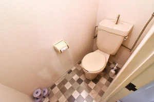 バストイレ別! トイレブラシや洗剤なども完備しております!清潔に保って快適にお使いいただけます!