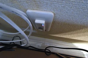 インターネット無料！　WIFIコンセントはテレビ裏になります！ お仕事や娯楽にも！