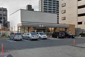 セブン-イレブン 名古屋太閤通４丁目店まで徒歩2分。