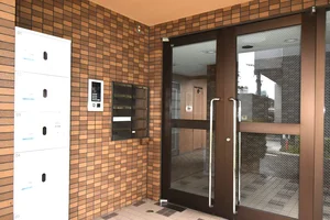 ネット利用にも便利な宅配ボックス　留守がちな方にも安心な設備♪