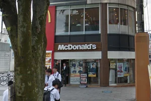 マクドナルド 豊田市駅前店まで徒歩7分。