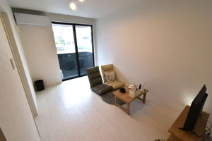 家具家電だけでなく　ティッシュや消臭スプレーなどあると嬉しい備品もご用意しております！