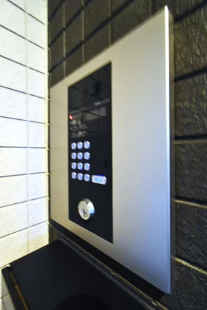 鍵にて解除可能! 安心安全に考慮されたマンスリーマンション!