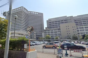 名古屋市立大学病院まで車で21分。