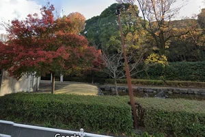 小牧山城跡まで車で20分