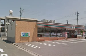 セブン-イレブン 蒲郡八百富町店まで徒歩8分。