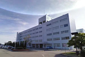 愛知工科大学まで車で13分。