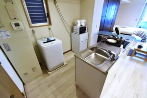 キッチン用具豊富で料理器具は多種多様! 食材をご用意いただければすぐに自炊可能となっております。