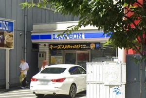 ローソン 呉服町通店まで徒歩9分。