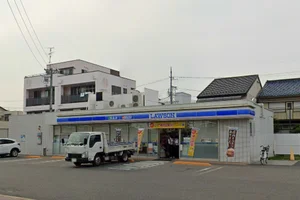 ローソン 中村本陣通五丁目店まで徒歩19分。